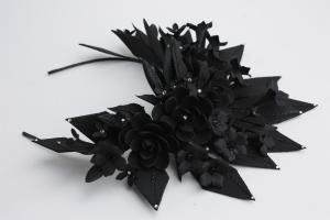 Черная корона из полимерной глины