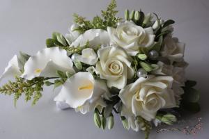Свадебный букет с калами, фрезией  и розами